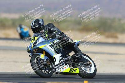 media/Dec-08-2024-CVMA (Sun) [[267e5a7075]]/Race 4-Amateur Supersport Middleweight/